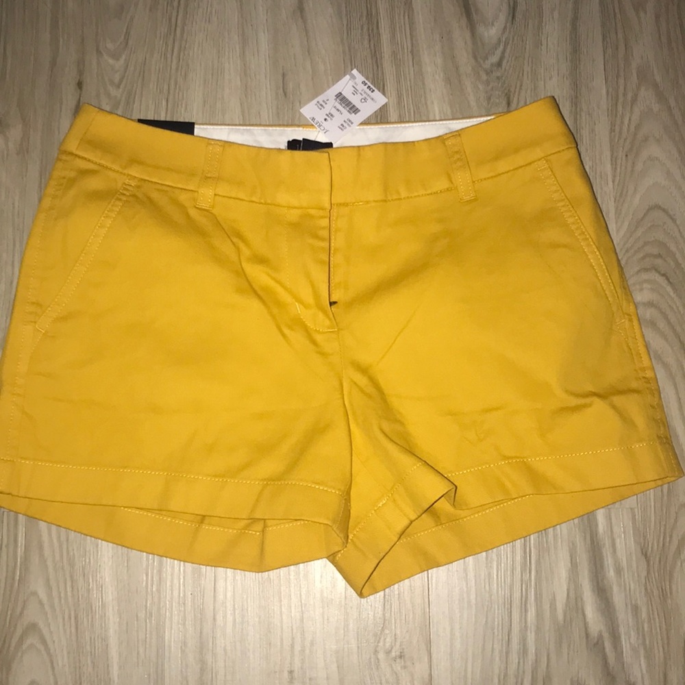 3.5” Chino shorts